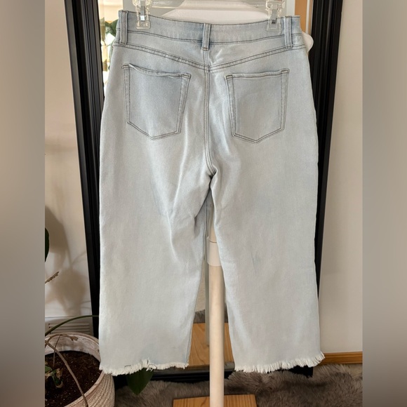 REWASH Distressed Jeans - Picture 2 of 4